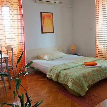Kamena & Apartamento Makarska