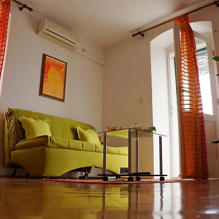 Kamena & Apartamento
