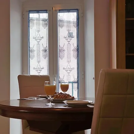 Kamena & * Makarská