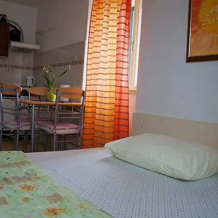 Kamena & Apartamento Makarska