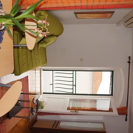 Kamena & شقة ماكارسكا