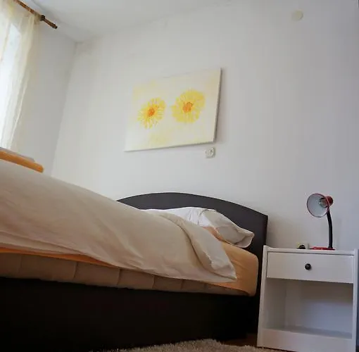Apartman Kamena &